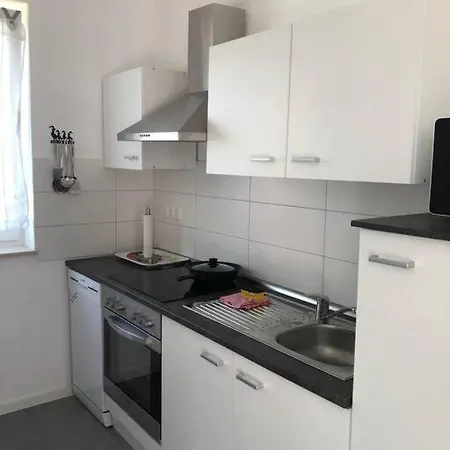 Am Nationalpark, Klausdorf, Ca 250m Bis Zur Badestelle