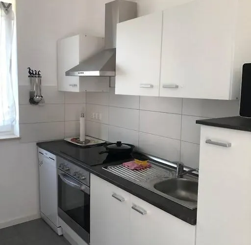 Am Nationalpark, Klausdorf, Ca 250m Bis Zur Badestelle